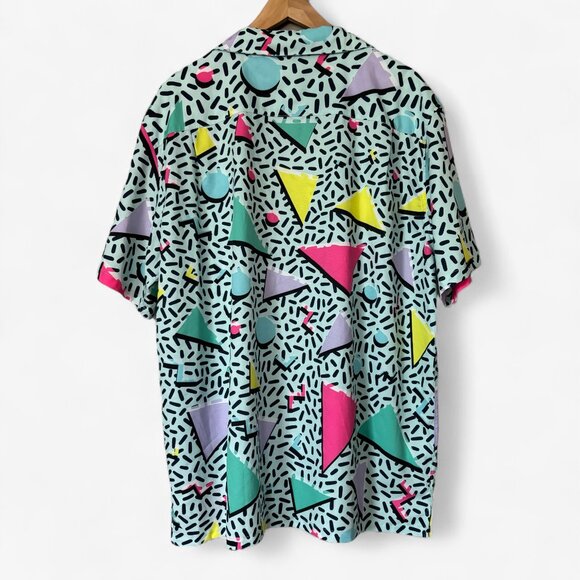 Retro 80s 90s Geometric Pattern Short Sleeve Button Down Shirt - Picture 9 of 10
